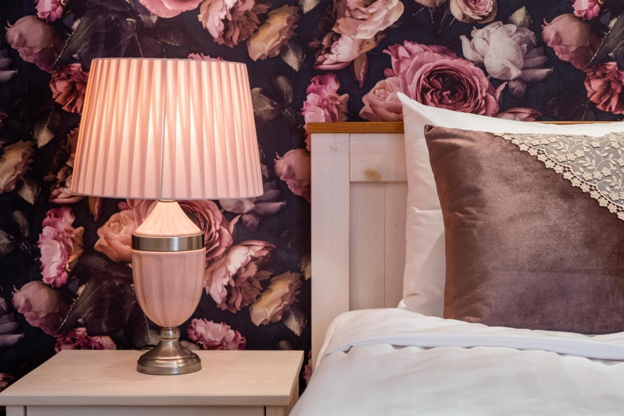 Rataskaevu Boutique - 7 Unique Apartments Tallinn Ngoại thất bức ảnh