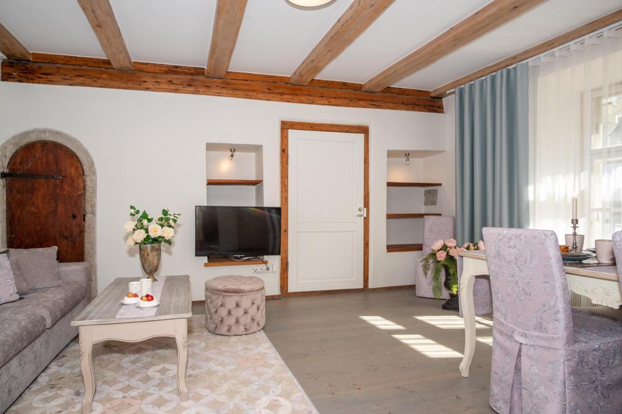 Rataskaevu Boutique - 7 Unique Apartments Tallinn Ngoại thất bức ảnh