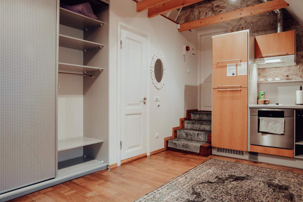 Rataskaevu Boutique - 7 Unique Apartments Tallinn Ngoại thất bức ảnh