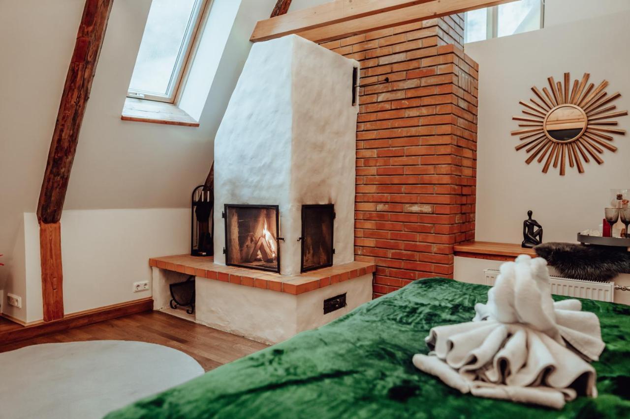 Rataskaevu Boutique - 7 Unique Apartments Tallinn Ngoại thất bức ảnh