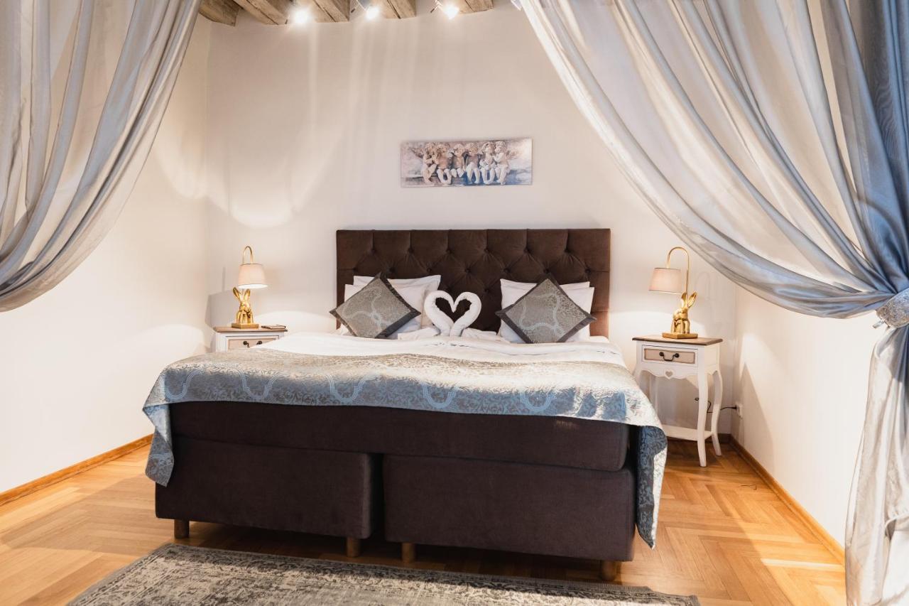 Rataskaevu Boutique - 7 Unique Apartments Tallinn Ngoại thất bức ảnh