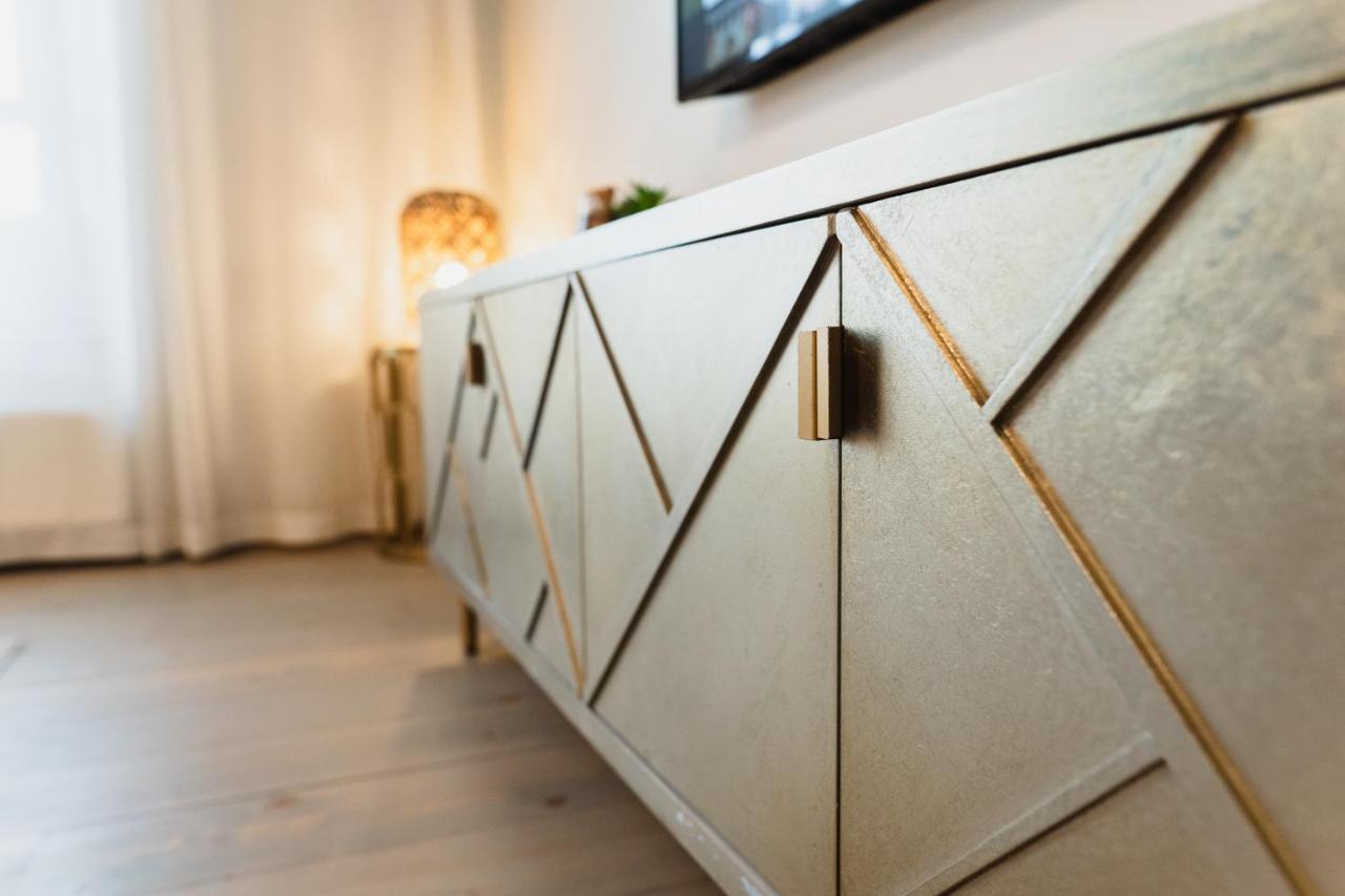 Rataskaevu Boutique - 7 Unique Apartments Tallinn Ngoại thất bức ảnh