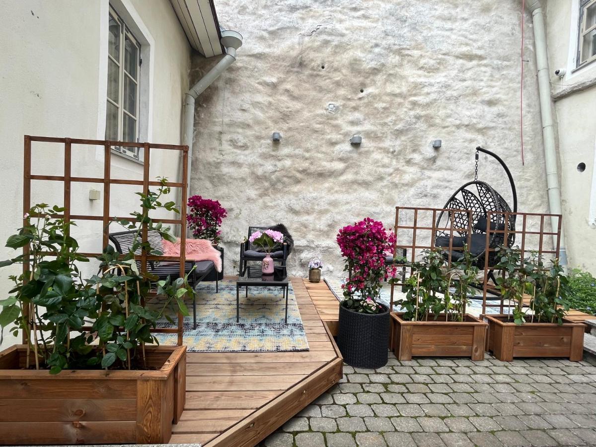 Rataskaevu Boutique - 7 Unique Apartments Tallinn Ngoại thất bức ảnh